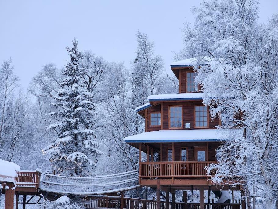 The Eagle'S Nest Treehouse Cabin Palmer Exterior foto