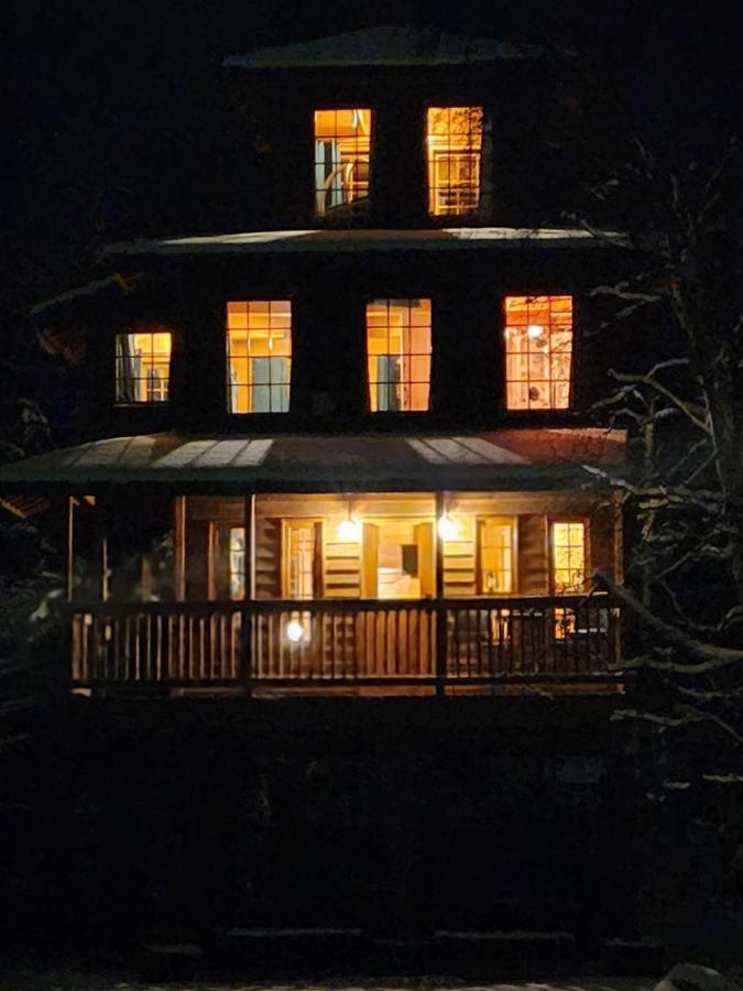 The Eagle'S Nest Treehouse Cabin Palmer Exterior foto