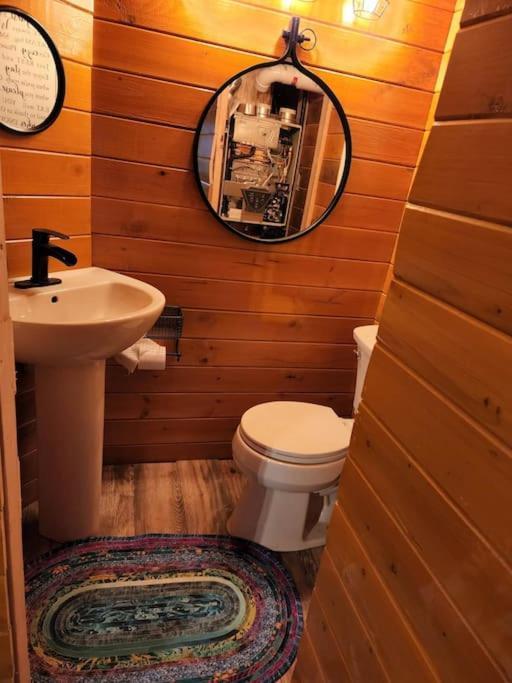 The Eagle'S Nest Treehouse Cabin Palmer Exterior foto